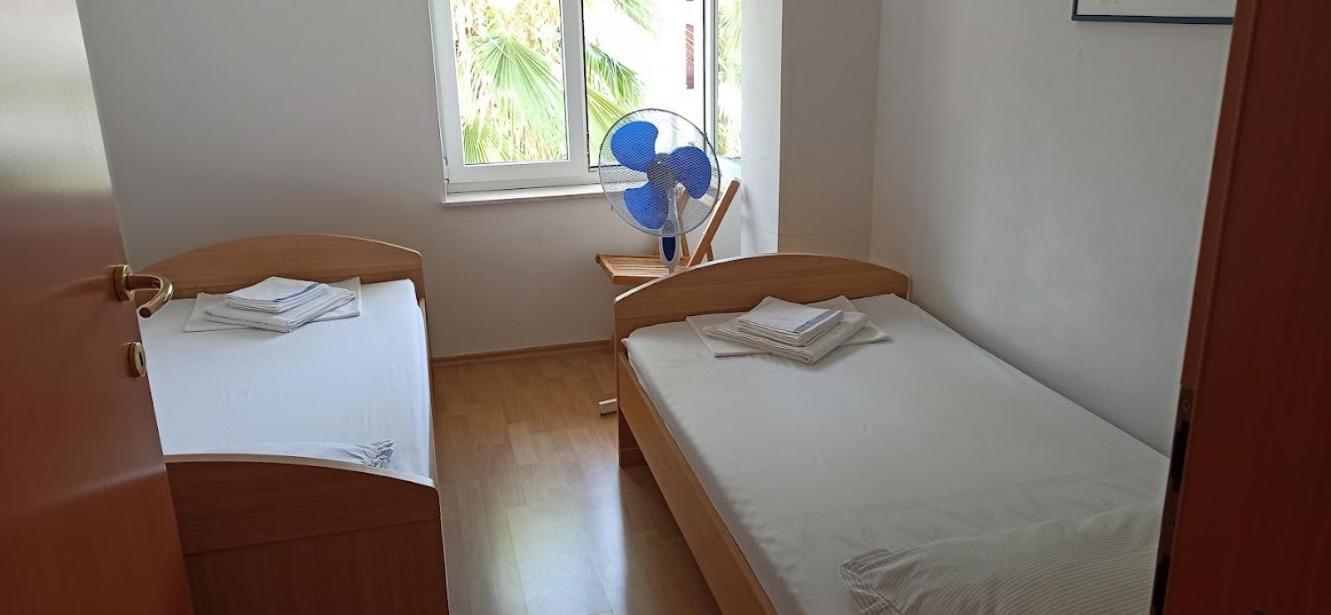 Apartmani Zulin Seget Vranjica Exterior foto