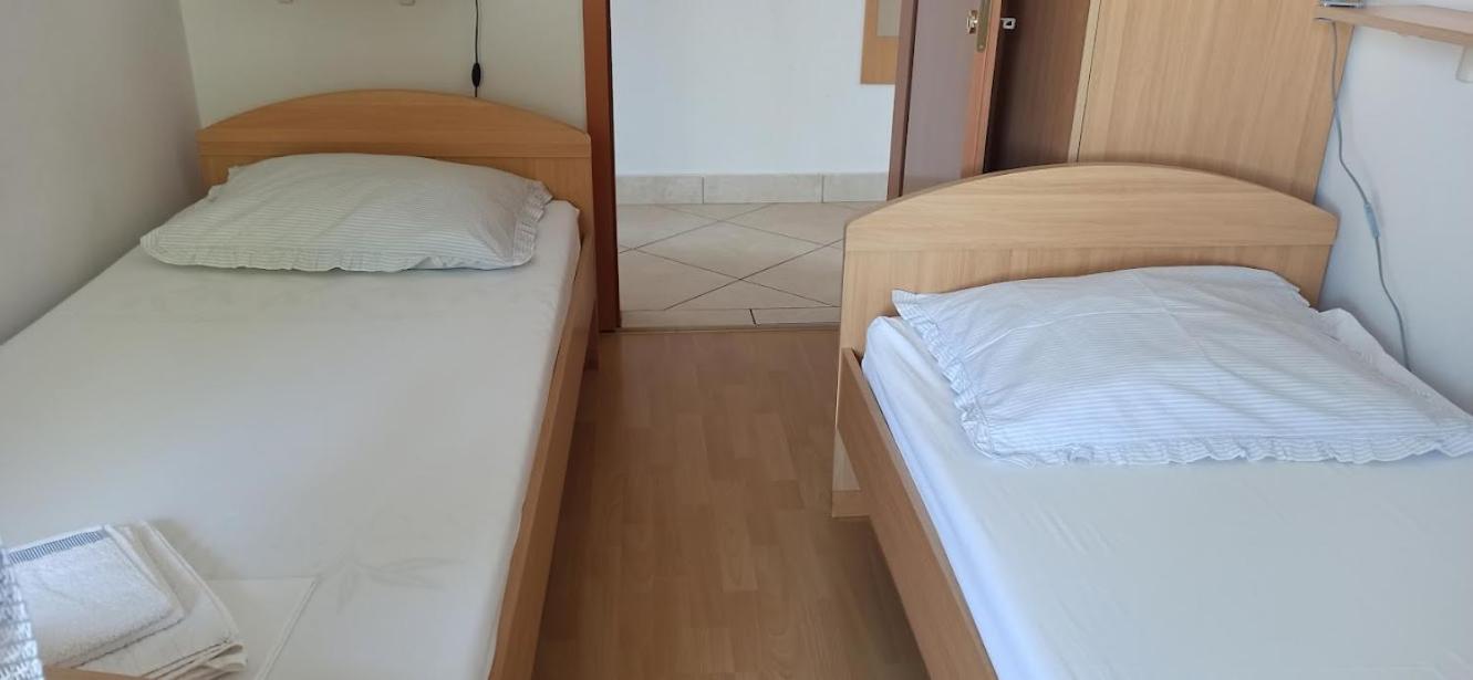 Apartmani Zulin Seget Vranjica Exterior foto
